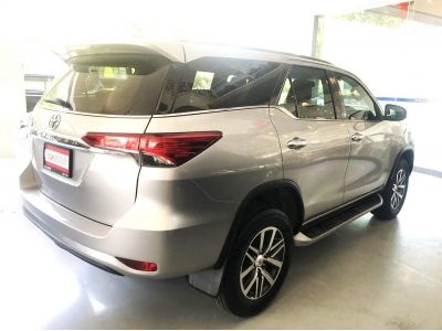TOYOTA FORTUNER 2.4V 2WD เกียร์AT ปี18 รูปที่ 3